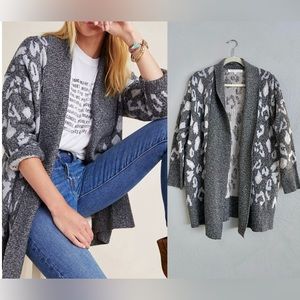 Cupcakes & Cashmere Sweater Sz Small Grey Leopard Molly Open Front Cozy Cardigan